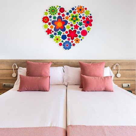 Hotel Vibra Bossa Flow - Adults Only Playa d'en Bossa Dış mekan fotoğraf