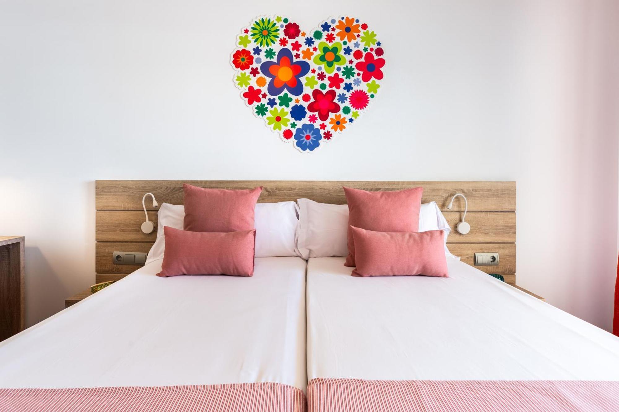 Hotel Vibra Bossa Flow - Adults Only Playa d'en Bossa Dış mekan fotoğraf